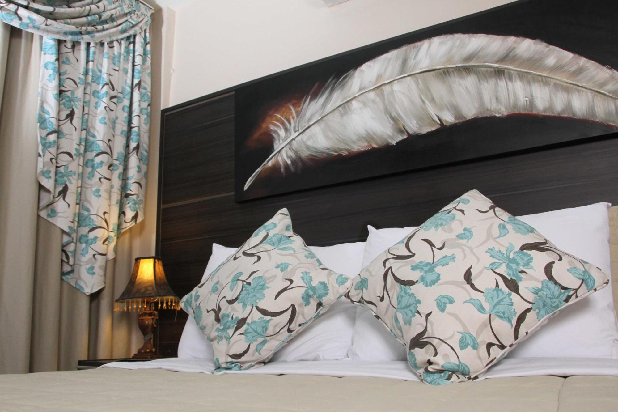 Luxsur Hotel Encarnacion Room photo